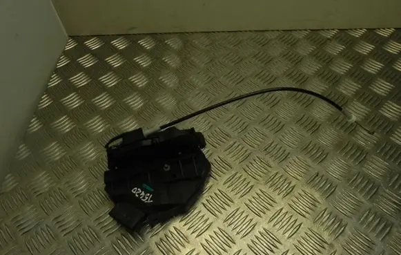 Loading door lock