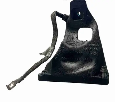 BMW 7 E65 E66 Engine mount bracket 676926003
