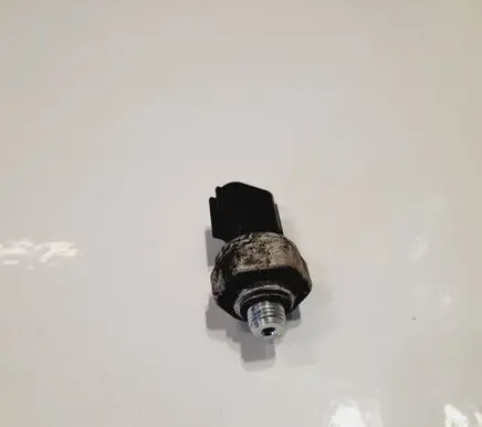 Nissan Navara D40 Air conditioning (A/C) pressure sensor 42CP8
