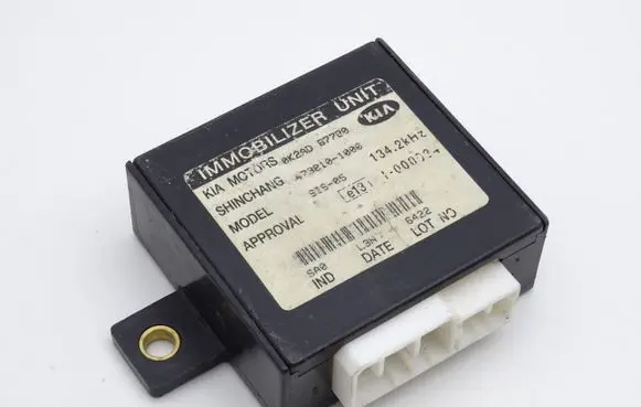 KIA Rio Immobilizer control unit/module 0K2AD677B0 4738101000