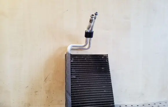 BMW 3 E90 E91 Air conditioning (A/C) radiator (interior) 