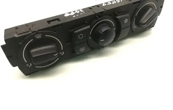 BMW 1 E82 E88 Climate control unit 9216022 6411-9216022-01