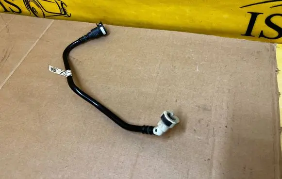 Ford Escape IV Fuel line pipe LX619D668GB LX61-9D668-GB