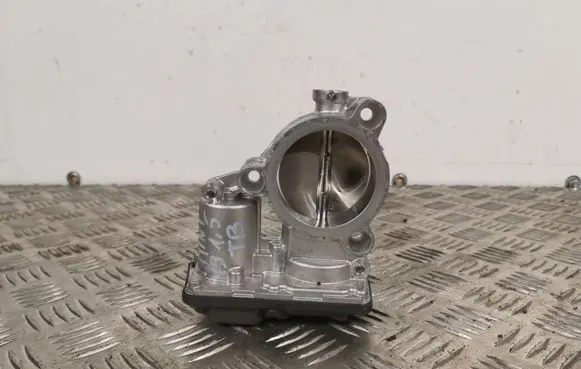 Mini Cooper Countryman F60 Electric throttle body valve A2C15022300