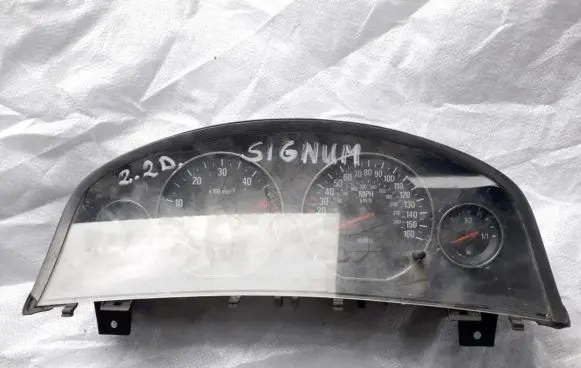 Opel Signum Speedometer (instrument cluster) 13136734JB