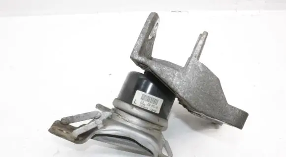 Land Rover Discovery Sport Engine mount bracket BJ326F012AB GJ326P096AE