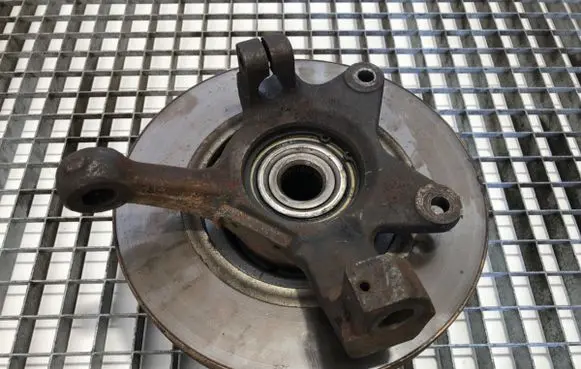 Renault Master II Front wheel hub spindle knuckle