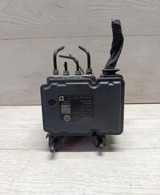 Volkswagen Golf VI ABS Pump 1K0907379BJ 10061937241 10096103523
