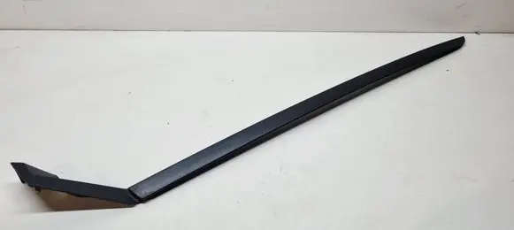 KIA Niro Windshield trim 86130AT000 86131AT000
