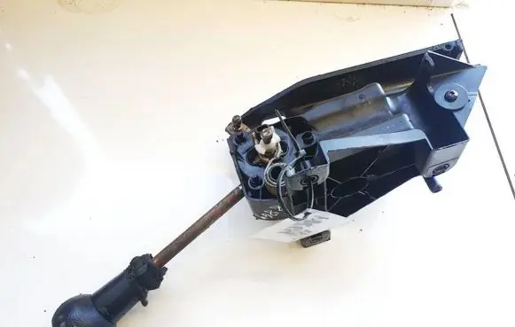 Peugeot Partner Gear shifter/selector 3527353
