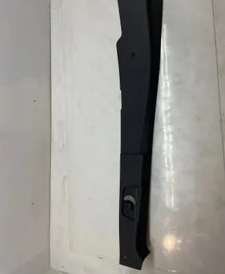 Mercedes-Benz Sprinter W907 W910 (B) pillar trim (top) A9106901900 16113334