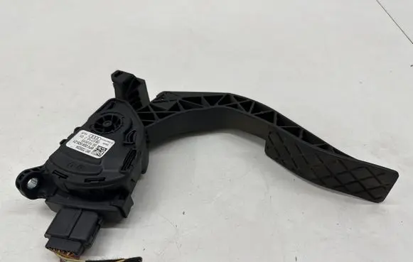 Audi A6 S6 C7 4G Accelerator throttle pedal 8K1723523A