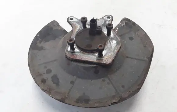 Volvo C70 Rear wheel hub