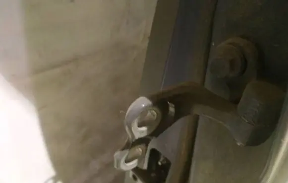Ford C-MAX I Rear door lower hinge