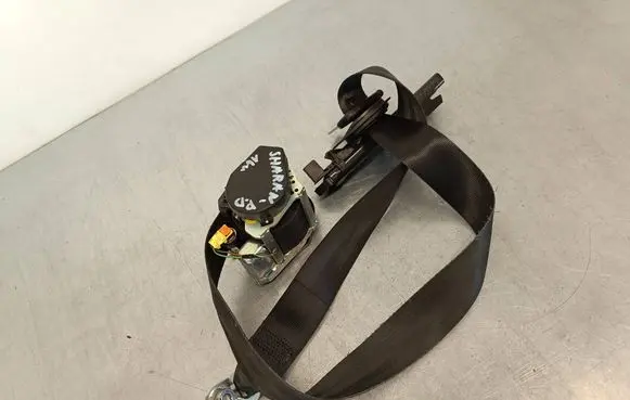 Volkswagen Sharan Front seatbelt 041217970