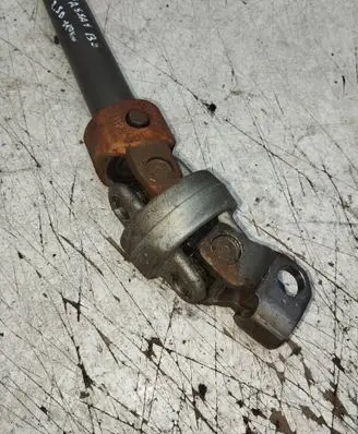 Volkswagen PASSAT B5.5 Steering column universal joint 105427