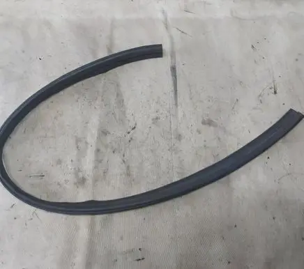 Front door rubber seal
