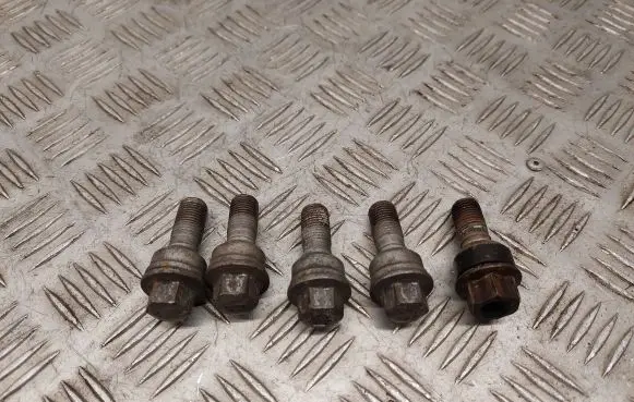 Audi Q5 SQ5 Nuts/bolts 