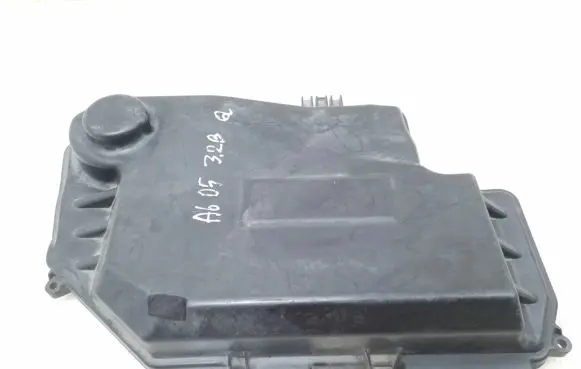 Audi A6 S6 C6 4F Fuse box cover 4F1907613