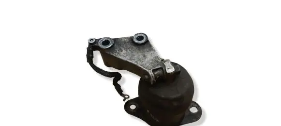 Honda Accord Engine mount bracket 