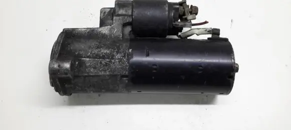 Volkswagen PASSAT B5.5 Starter motor 068911024H 0001124020
