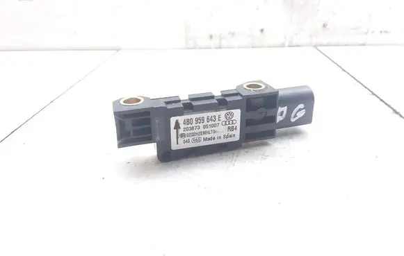 Volkswagen Touareg I Airbag deployment crash/impact sensor 4B0959643E 203873