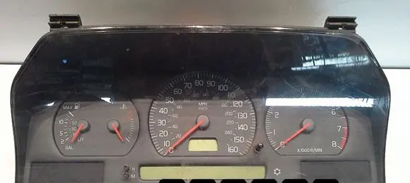 Volvo S70 V70 V70 XC Speedometer (instrument cluster) 9168144