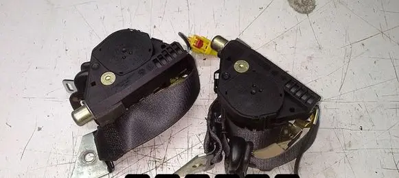 Jaguar S-Type Front seatbelt