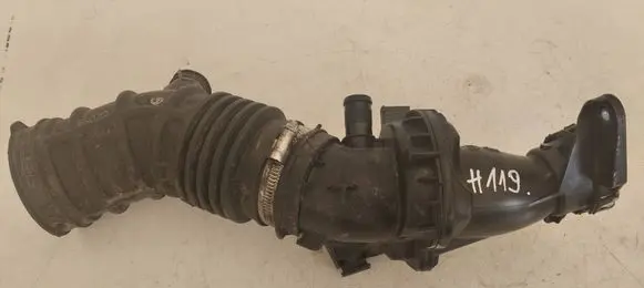 Renault Trafic III (X82) Air intake duct part 165761844R