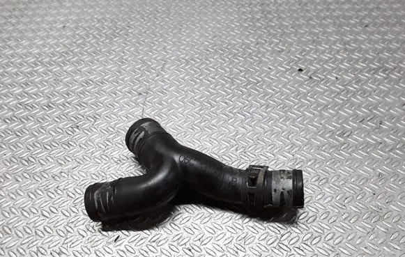 Audi A6 S6 C5 4B Engine coolant pipe/hose 06C131848B