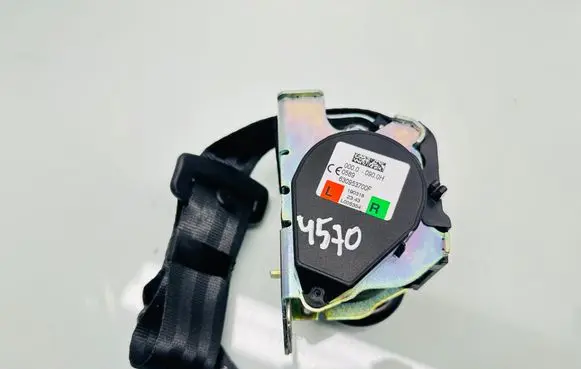 Volvo V90 Cross Country Rear seatbelt 00000900H 630953700F