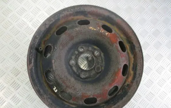 Volkswagen Golf IV R14 steel rim 