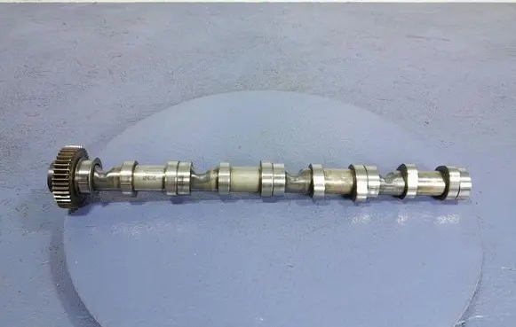 Skoda Fabia Mk2 (5J) Camshaft 03L101B