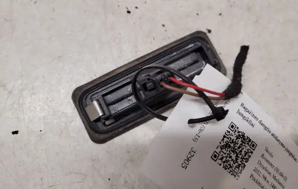 Tailgate opening switch