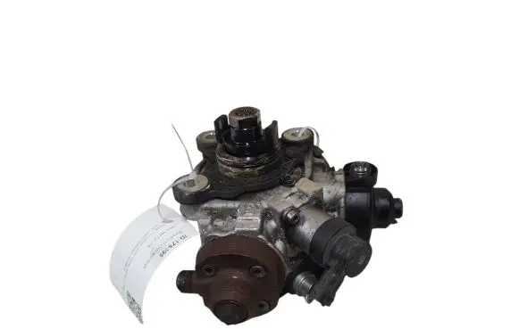 Volvo V40 Fuel injection high pressure pump 0445010681 31372081