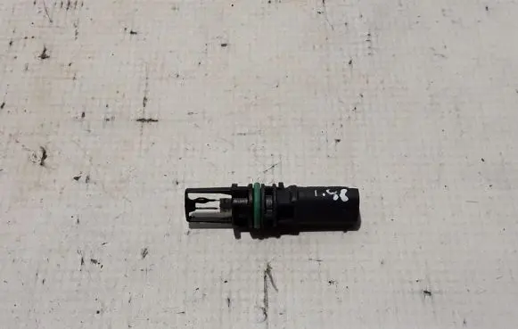 Mercedes-Benz GLA H247 Mass air flow meter A2769050000