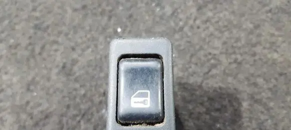 Central locking switch button
