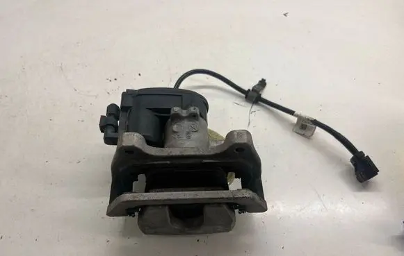 Tesla Model 3 Rear brake caliper 104462400H MND20154BF1946
