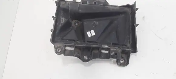 Skoda Fabia Mk1 (6Y) Battery tray 6Q0915331