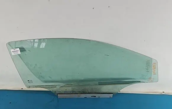 Opel Astra H Front door window glass four-door IMPRK1508411