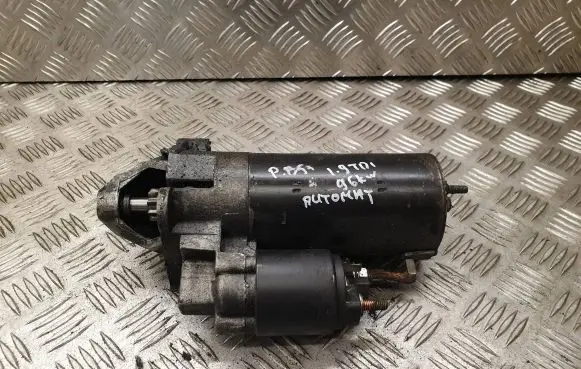 Volkswagen PASSAT B5.5 Starter motor