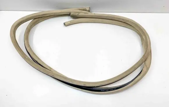 Mercedes-Benz SL R230 Front door rubber seal A2306970151 A2307270630