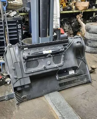 Volkswagen Multivan T5 Trunk/boot side trim panel 7H5868715