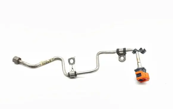 Jaguar F-Type Fuel line pipe H4P39T518AB
