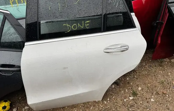 Mercedes-Benz EQC Rear door ASCFS