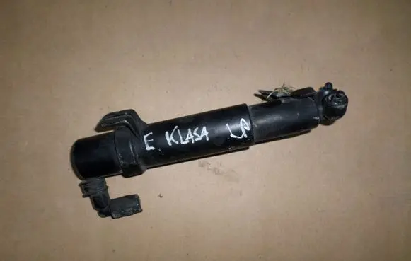 Mercedes-Benz C W203 Headlight washer spray nozzle