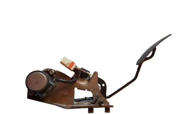 Mazda 323 F Accelerator throttle pedal 1983007100 BH4A41AC0B