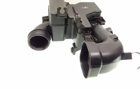 Intake resonator