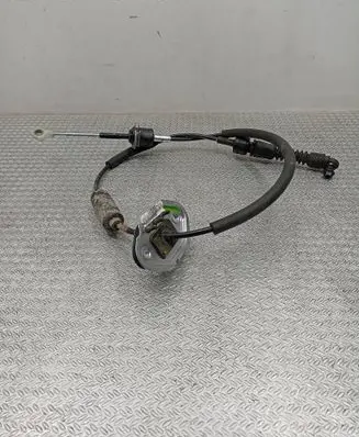 KIA Sportage Gear shift cable linkage 46790F1010 F10108F28