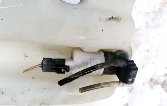 Renault Scenic II - Grand scenic II Windscreen/windshield washer pump
